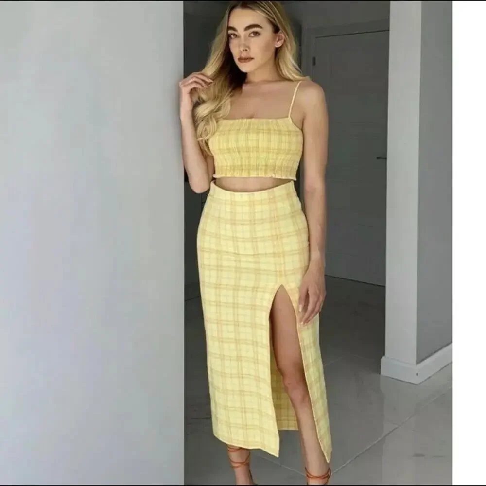 Zara blogger favorite plaid midi skirt